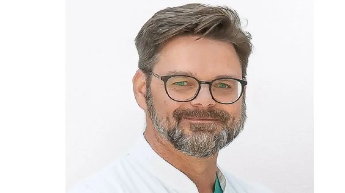Michael Koczak (leitender Oberarzt)
FA für Orthopädie/Unfallchirurgie?
Klinik für Orthopädie und orthopädische Chirurgie am Klinikum Markendorf