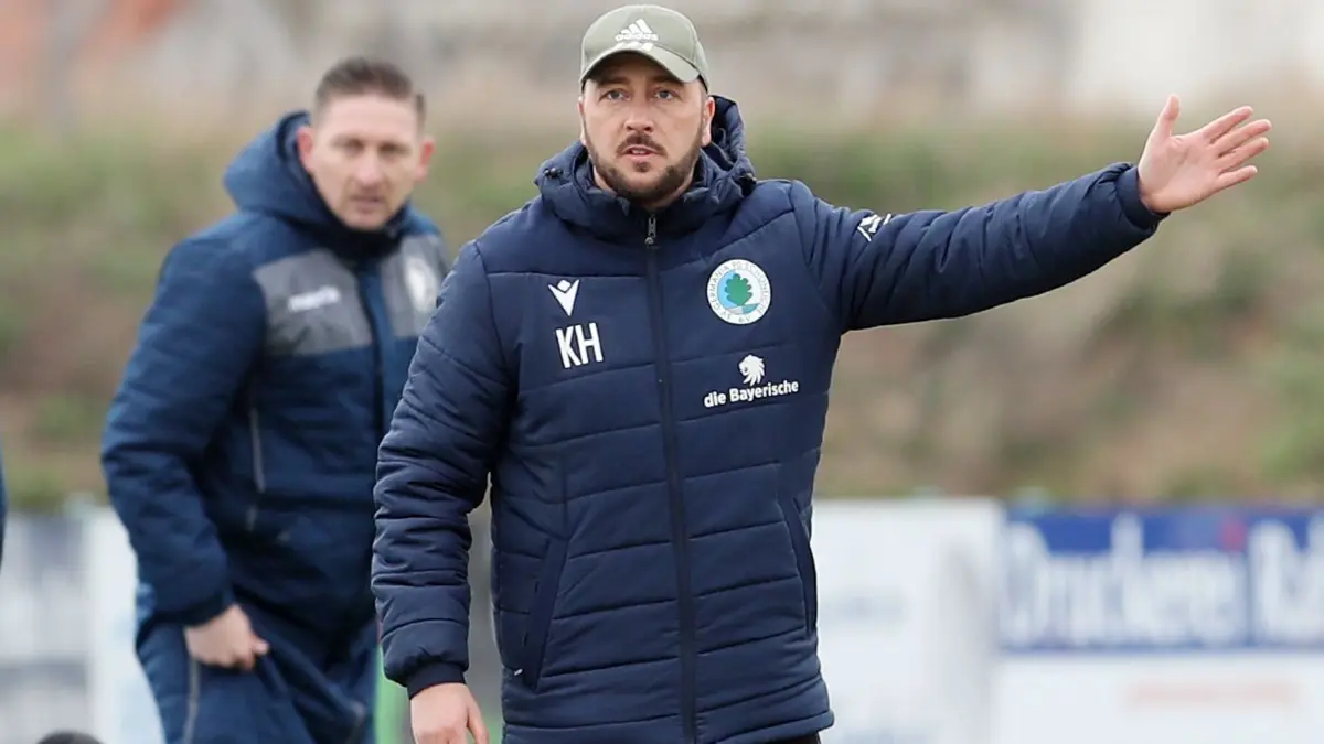 Ahrensfelde, 27.03.2026, FB BBL 20. ST: Grün-Weiss Ahrensfelde - Germania Schöneiche 3:2, Trainer Kevin Hetzel