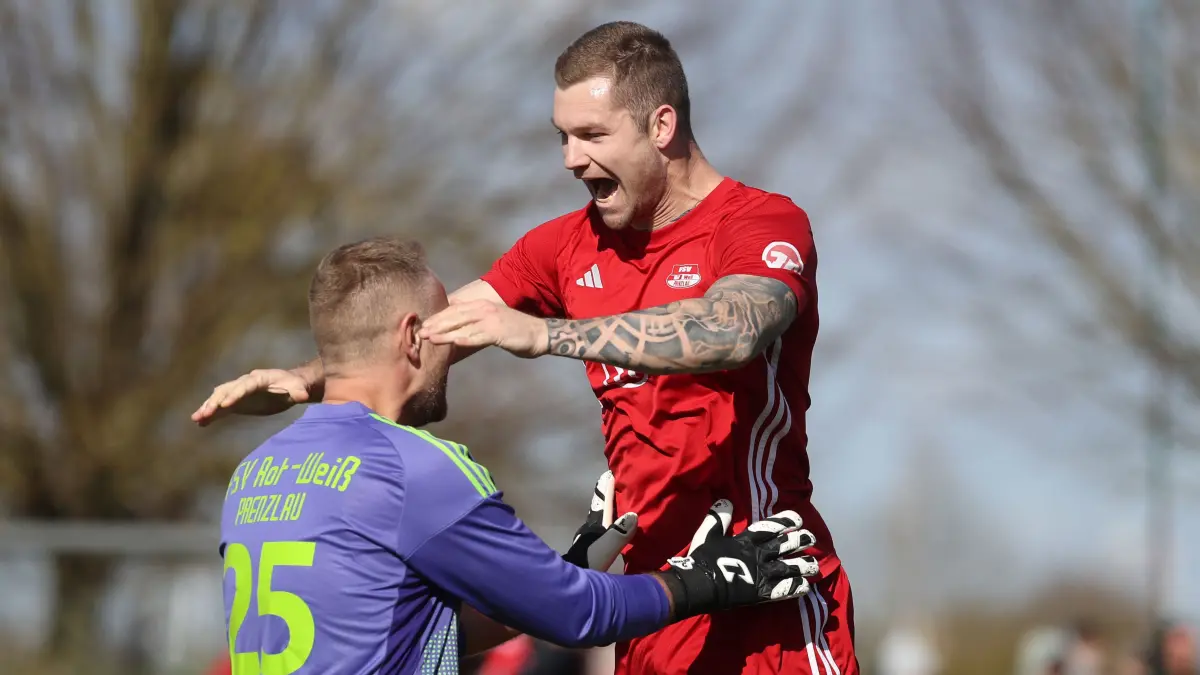 Fußballer Danny Blume vom FSV Rot-Weiß Prenzlau ist neuer Kandidat für Champion der Woche.