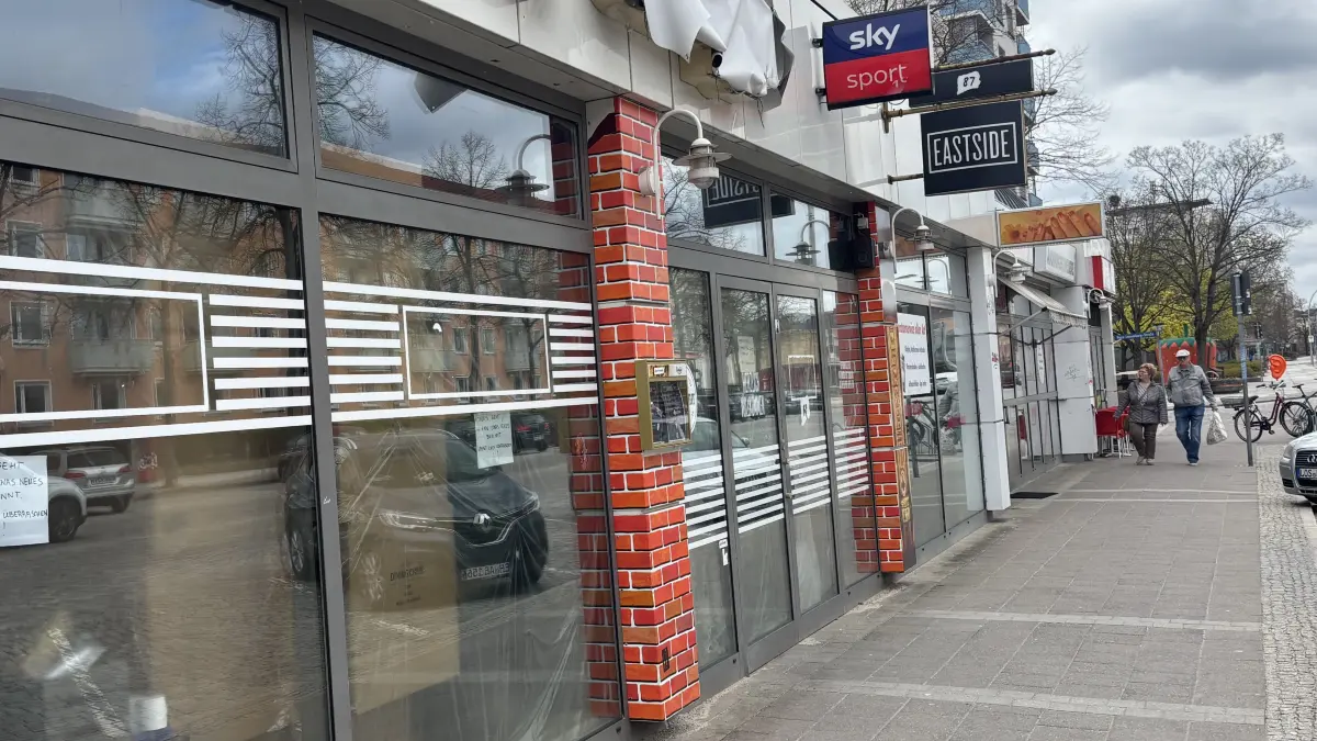 Seit November 2022 gab es die Bar Eastside 87 in der Lindenallee in Eisenhüttenstadt. Seit mehreren Wochen ist sie geschlossen. Doch demnächst wird die Lokalität wieder geöffnet.