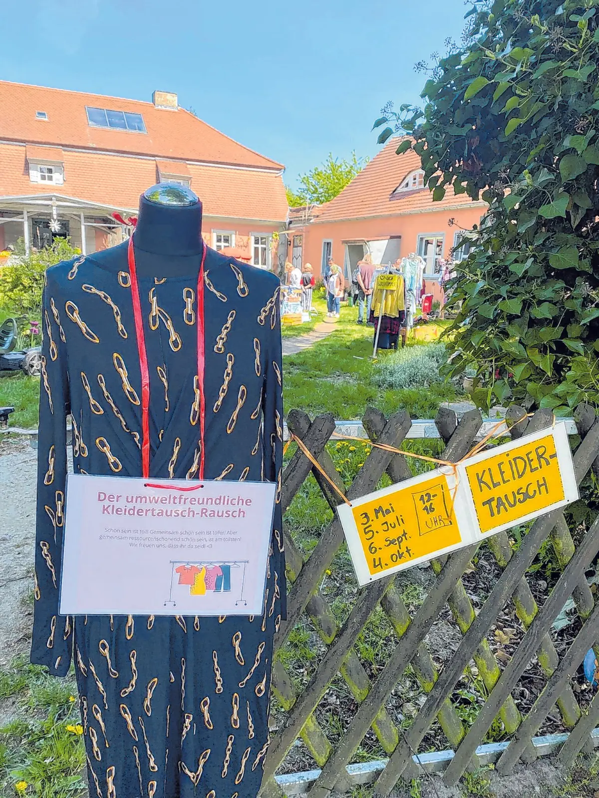 Kleidertausch in der Alten Försterei Grimnitz⇥Rebecca Mehling