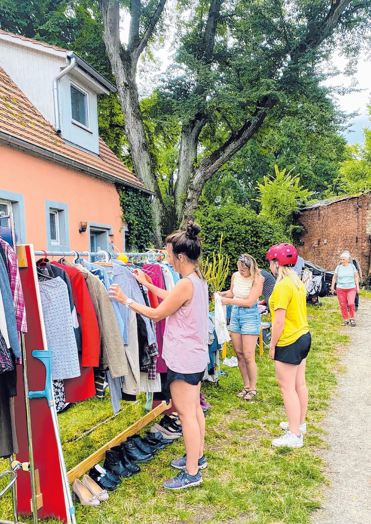 Kleidertausch in der Alten Försterei Grimnitz⇥Rebecca Mehling