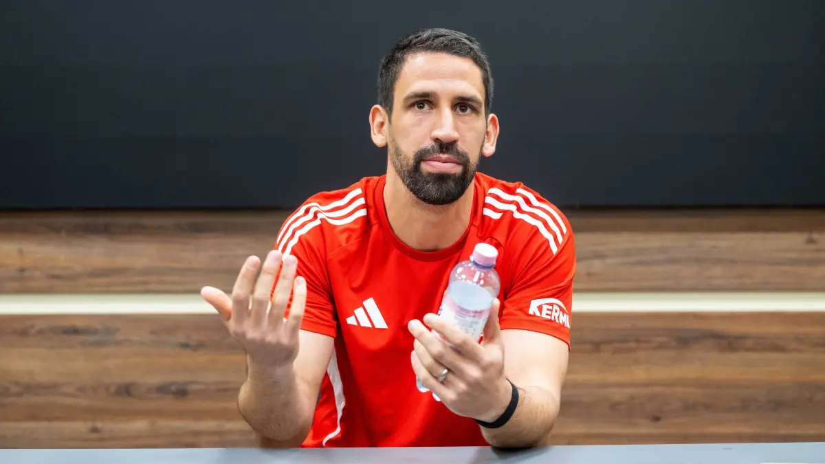 1. FC Union Training 2025/26: Fußball, Herren, Saison 2025/2026, 1. Bundesliga, 1. FC Union Berlin, Medienrunde mit Rani Khedira (1. FC Union Berlin), 20.04. 2026, Foto: Matthias Koch