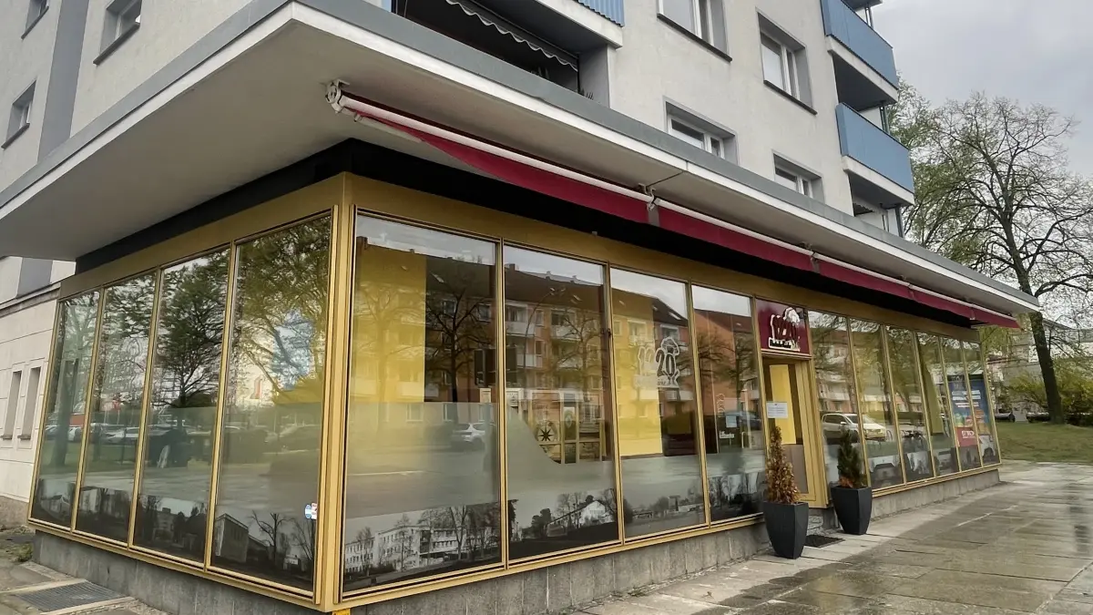 Wegen Krankheit musste das Restaurant 1220 in der Lindenallee in Eisenhüttenstadt geschlossen werden. Nun gibt es einen Nachfolger, der in Frankfurt (Oder) schon ein beliebtes Restaurant betreibt.