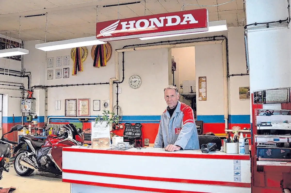 Dirk Stannek heute am Tresen.⇥Foto: privat