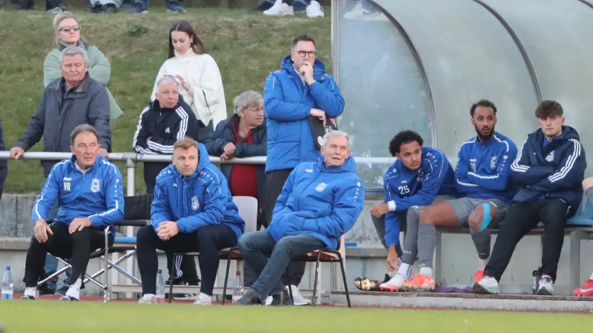 Brandenburgliga: MSV Neuruppin ergänzt seinen Trainerstab mit Jan Kistenmacher (hinten), Volkmar Rechenberg, Marcus Lemke, Dietmar Demuth (von links)