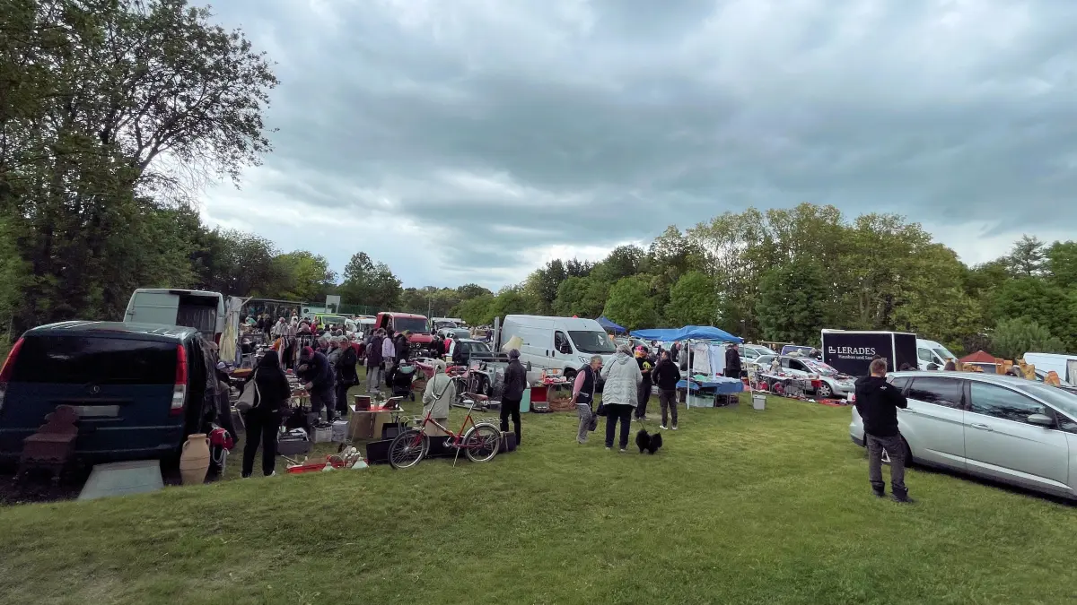 Trödelmarkt in Schönfließ 2025