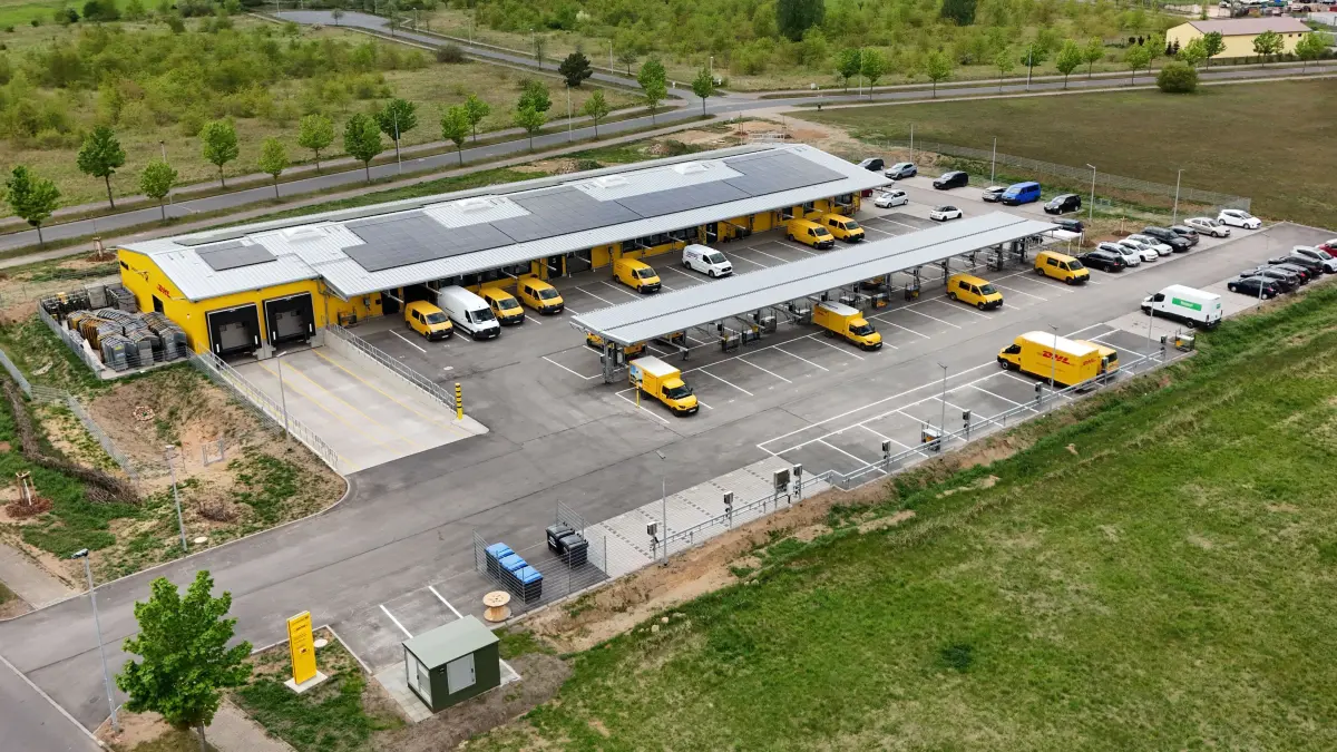 Zustellstützpunkt: Schwedt, 04.05.2026: Nch weniger als einem Jahr Bauzeit wird der neue Zustellstützpunkt der Deutschen Post in Schwedt offiziell in Betrieb genommen.