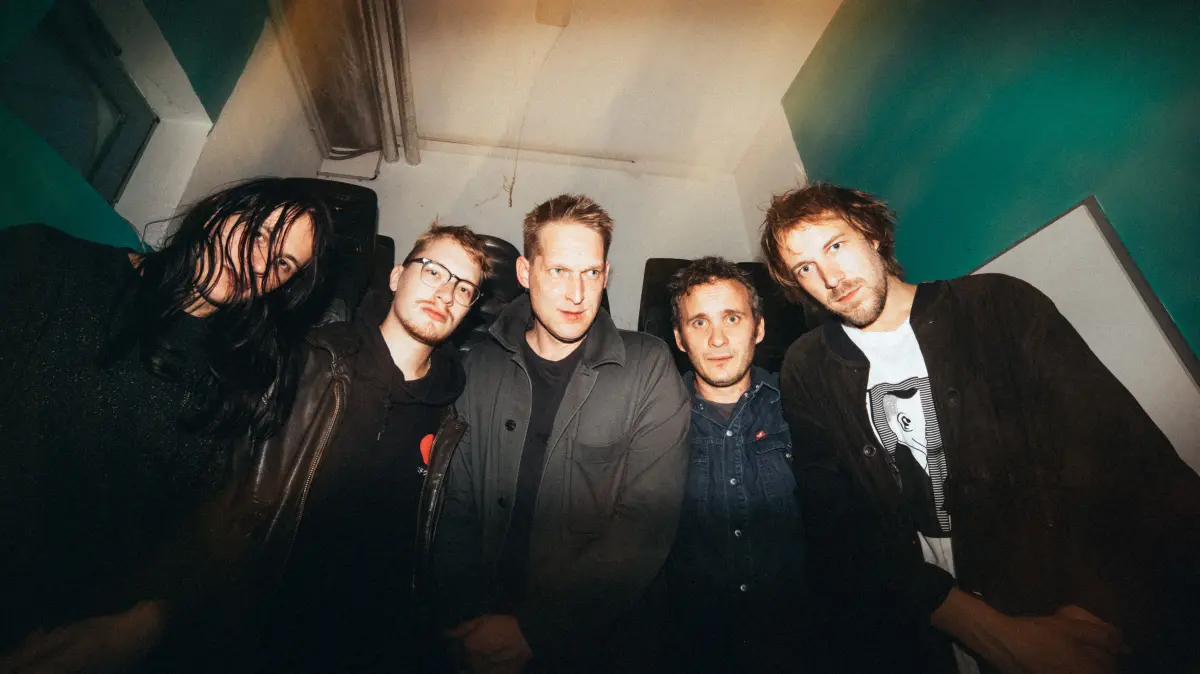 Die Band TAU mit Saxofonist Philipp Gropper (Mitte) und Schlagzeuger Moritz Baumgärtner (ganz rechts)