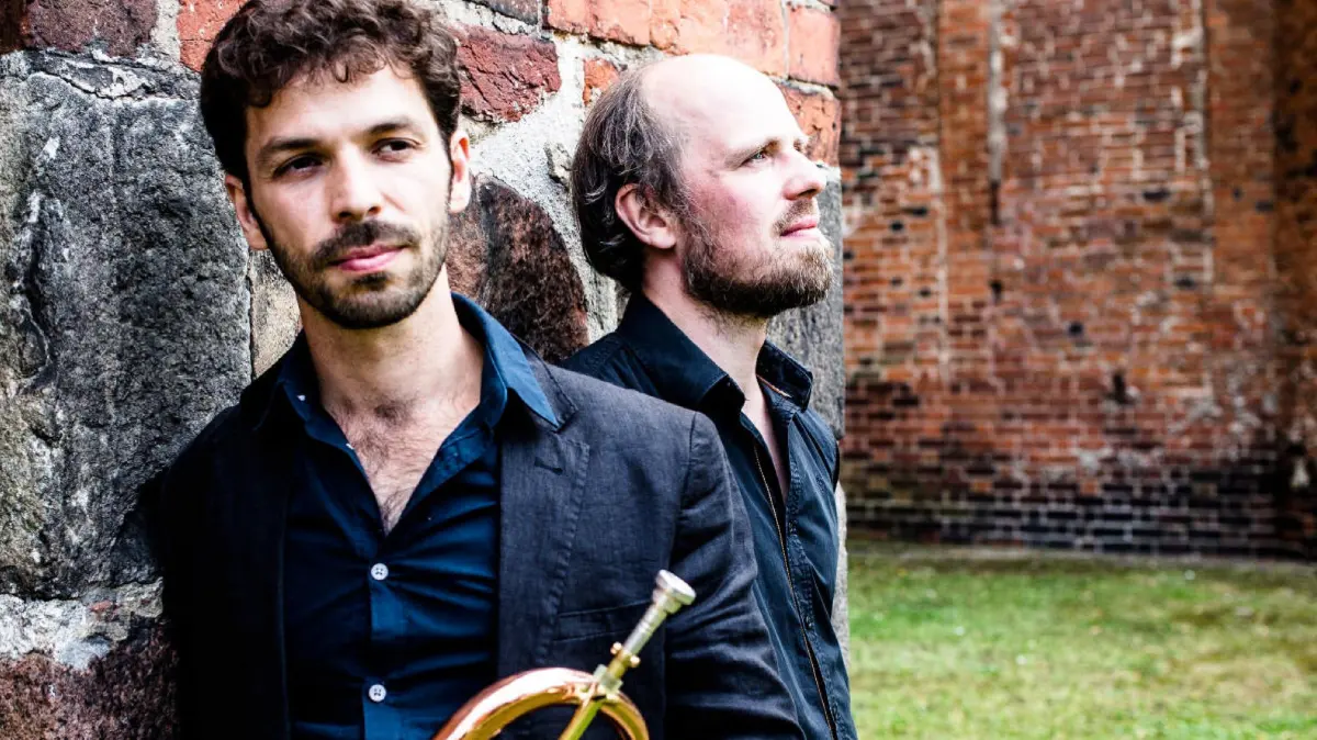 Berlin. Marcus Rust (Trompete, li.) und Christian Grosch (Orgel) spielen als Duo. Foto von 2017. Foto: Andy Spyra