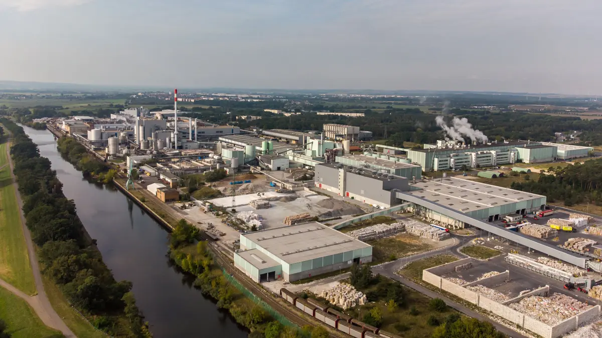 Leipa: Schwedt, 07.09.2021: Blick auf das Leipa-Werksgelände