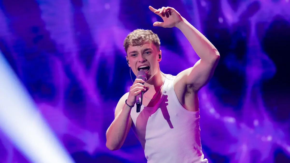 Deutschland sucht den Superstar - Finale: 09.05.2026, Nordrhein-Westfalen, Köln: Tyrell Hagedorn steht im Finale der RTL-Casting-Show «Deutschland sucht den Superstar» (DSDS) auf der Bühne im Coloneum. Foto: Rolf Vennenbernd/dpa +++ dpa-Bildfunk +++