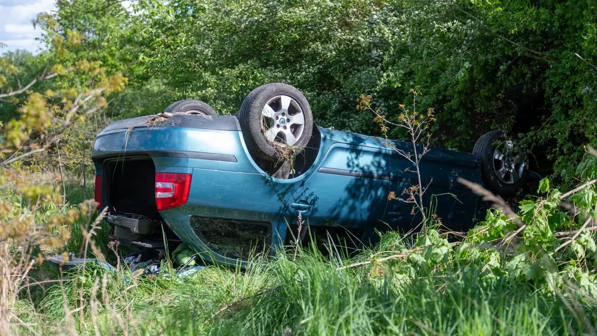 Unfall auf der Bundesstraße B168 zwischen Tiefensee und Prötzel. Die B168 war für rund eine Stunde gesperrt.