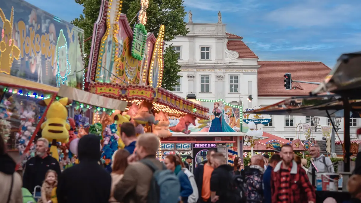 Stadtfest Oranienburg, Händlermeile, Rummel, Foto: Thomas Ahrens