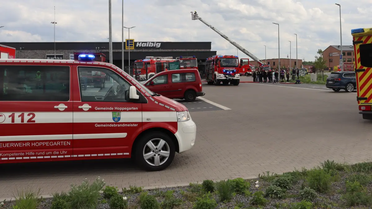 Feuerwehreinsatz am 4.5.26 im Edeka-Markt in der Carl-Schmäke-Straße in Neuenhagen