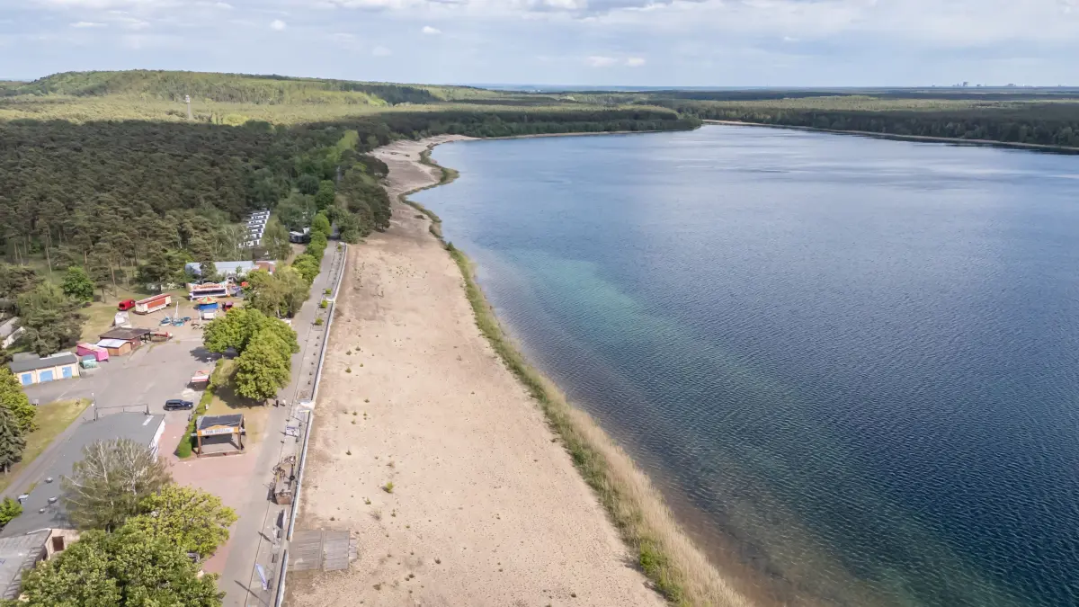 Ein Traum für sommerliche Abkühlung die leider gesperrt ist. Der Helenesee