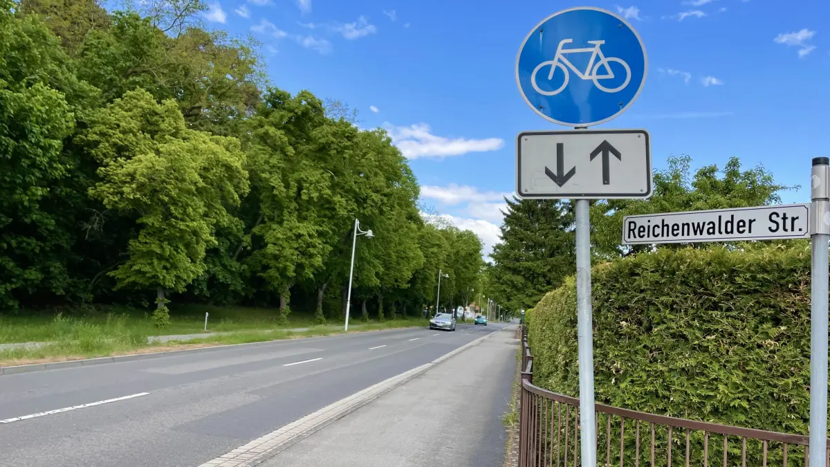 Ab dem 1. Juni wird es auf der Reichenwalder Straße / L412 in Storkow über Monate zu Sperrungen wegen Straßenarbeiten kommen. Darüber, was wann und wo passiert, informiert der Landesbetrieb Straßenwesen Brandenburg.