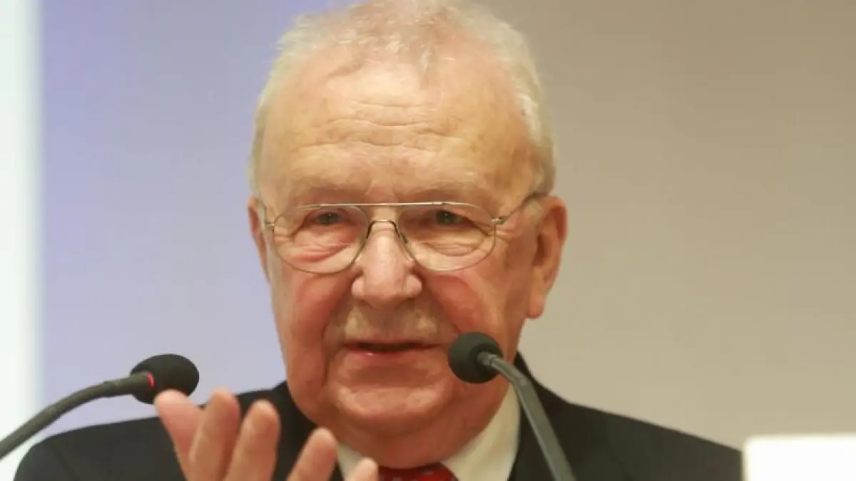 Claus Detjen, ehemaliger Herausgeber der MOZ, beim Neujahrsempfang der Universität Viadrina in Frankfurt (Oder) im Jahr 2017