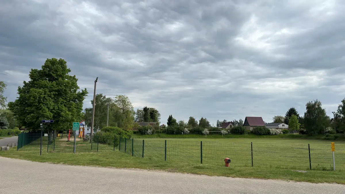 Schauplatz der 100-Jahr-Feier der Feuerwehr Bliesdorf: der örtliche Sportplatz.