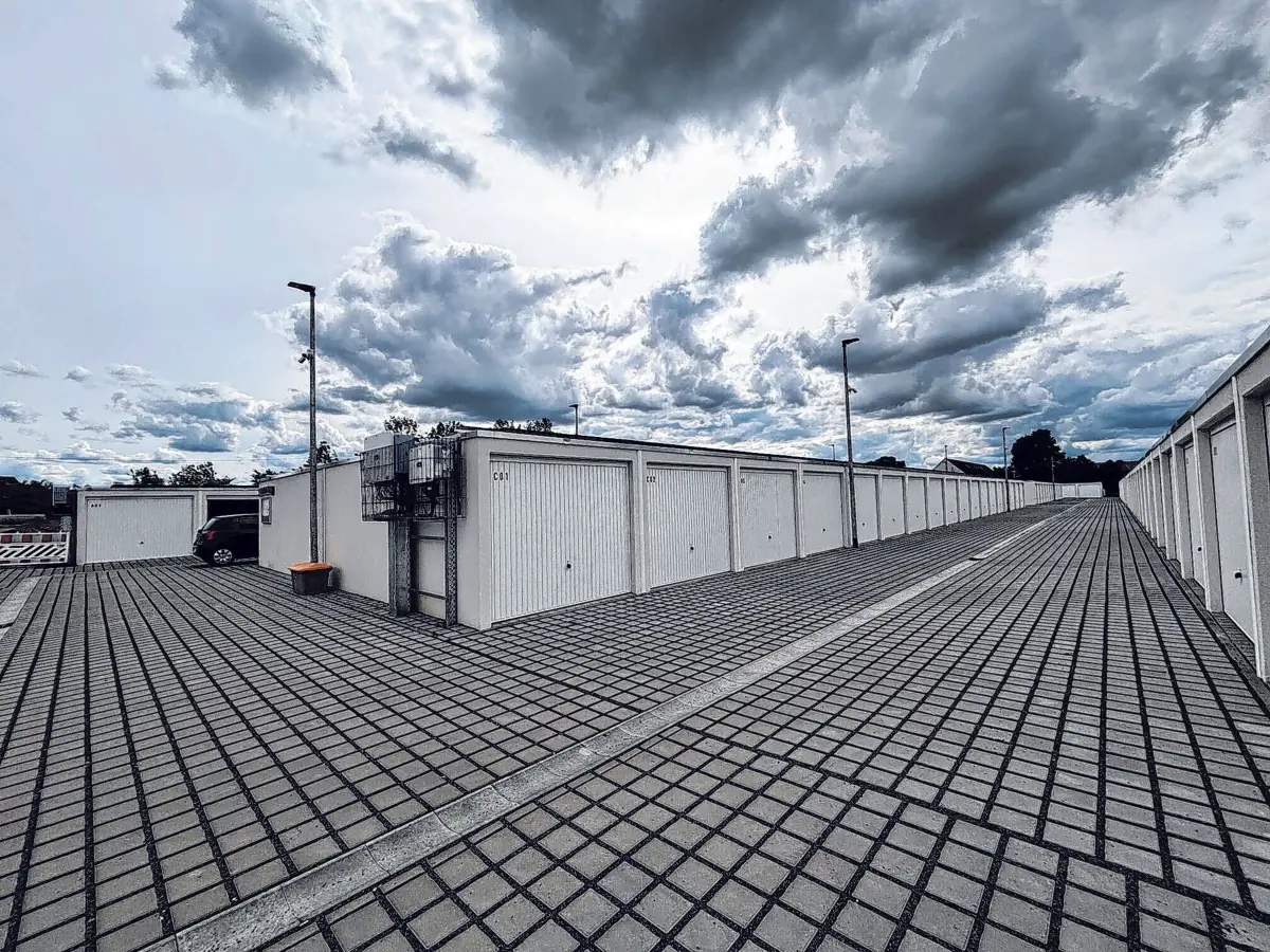 Modern und sicher: der neue Garagenkomplex am Kleinbahnhof
