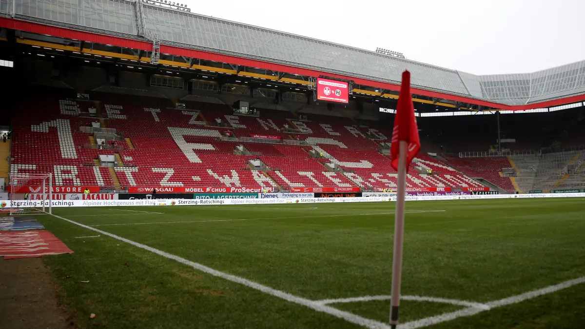 2. Bundesliga: 1. FC Kaiserslautern - Hannover 96 am 18.01.2026 im Fritz-Walter-Stadion in Kaiserslautern Innenraum, Rasen, Tribuenen, Tribuene, Spielfeld Symbolfoto Symbolbild *** 2 Bundesliga 1 FC Kaiserslautern Hannover 96 on 18 01 2026 at Fritz Walter Stadium in Kaiserslautern Interior, grass, stands, grandstand, pitch Symbolic photo Symbolic image SM
