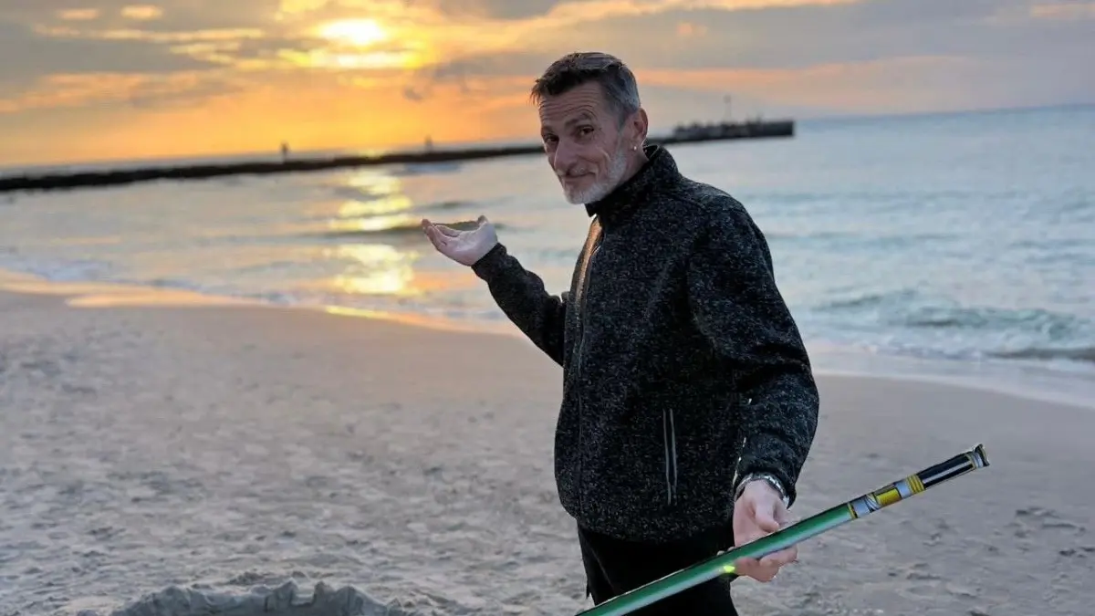 Mike Schneider aus Petershagen an seinem Lieblingsort Niechorze an der polnischen Ostsee, wo er mit seiner Familie gern Urlaub machte. Mit nur 59 Jahren ist der Vater und Opa aus dem Leben gerissen worden.