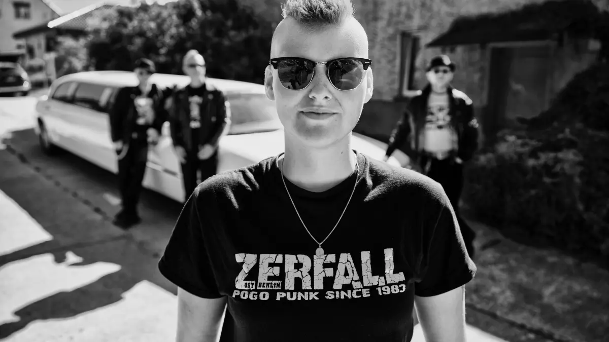 Laden zur Podcast-Lesung mit Live-Musik in die Fürstenwalder Kulturfabrik: Die Rockmusiker der Fürstenwalder Band „Pia United“ um Sängerin Frollein Höhne. So kommt man an Freikarten!