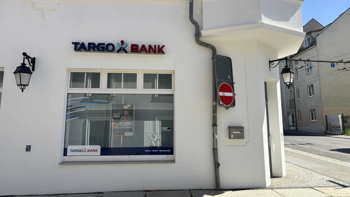 Die Targobank unterhält schon seit 20 Jahren ihre Filiale am Marktplatz in Eberswalde, an der Kreuzung Breite Straße/Jüdenstraße.