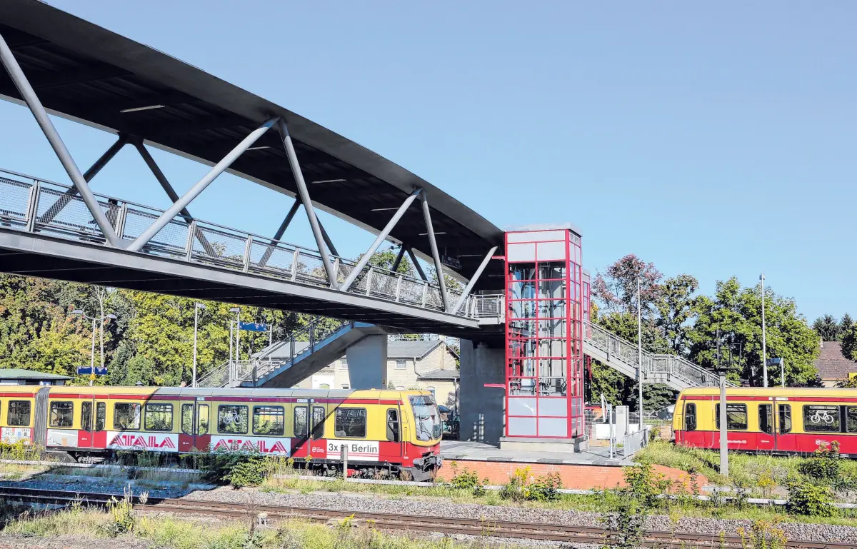 Verbindendes Element: Die S-Bahnbrücke gab dem seit 2014 stattfindenden Gemeindefest seinen Namen.
