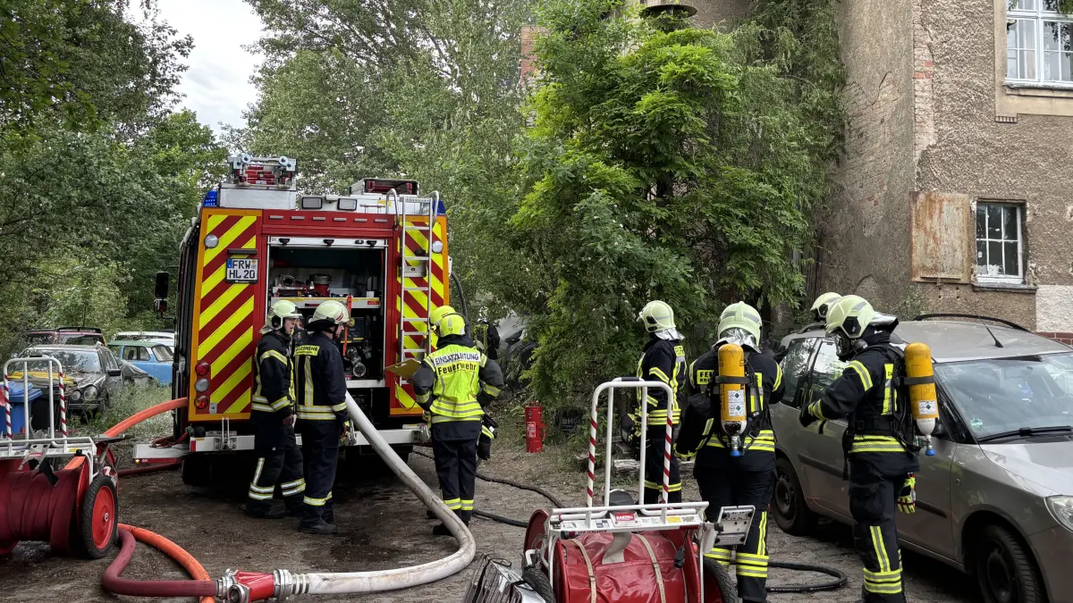 Einsatz am Bahnhof. Die Feuerwehr Falkenberg ist am Abend des 29. Mai ausgerückt. Das ist passiert.