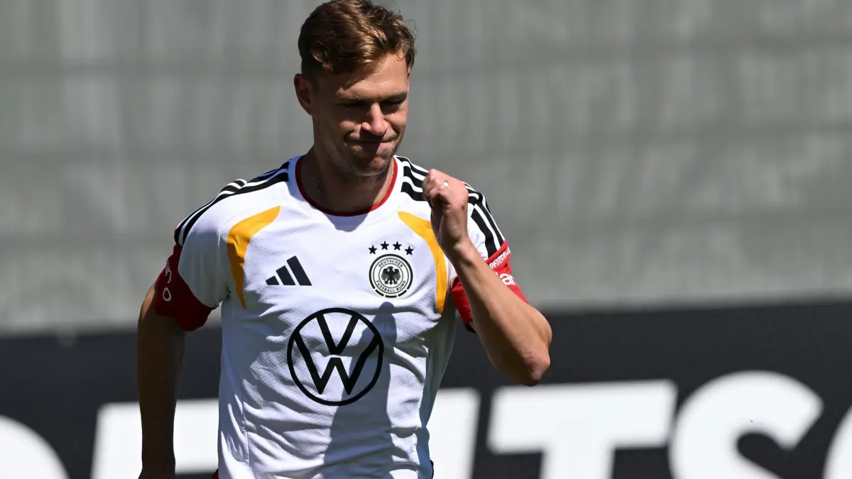 WM-Vorbereitung der Fußball-Nationalmannschaft: 28.05.2026, Bayern, Herzogenaurach: Fußball: Nationalmannschaft, Deutschland, Turniervorbereitung vor der WM-Endrunde, Training. Joshua Kimmich trainiert. (zu dpa: «Kapitän Kimmich versteht Diskussion um Neuer nicht») Foto: Federico Gambarini/dpa +++ dpa-Bildfunk +++
