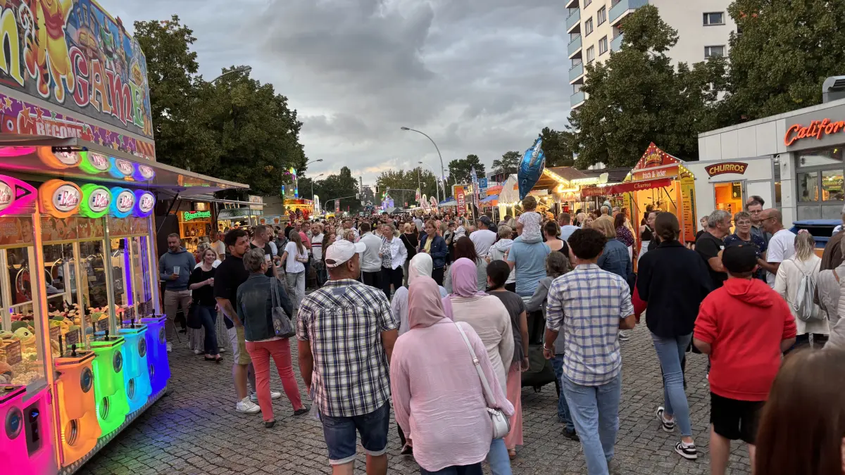 Das Stadtfest in Eisenhüttenstadt zieht, wie 2025, zehntausende Besucher an. Wie weit sind die Planungen für dieses Jahr?