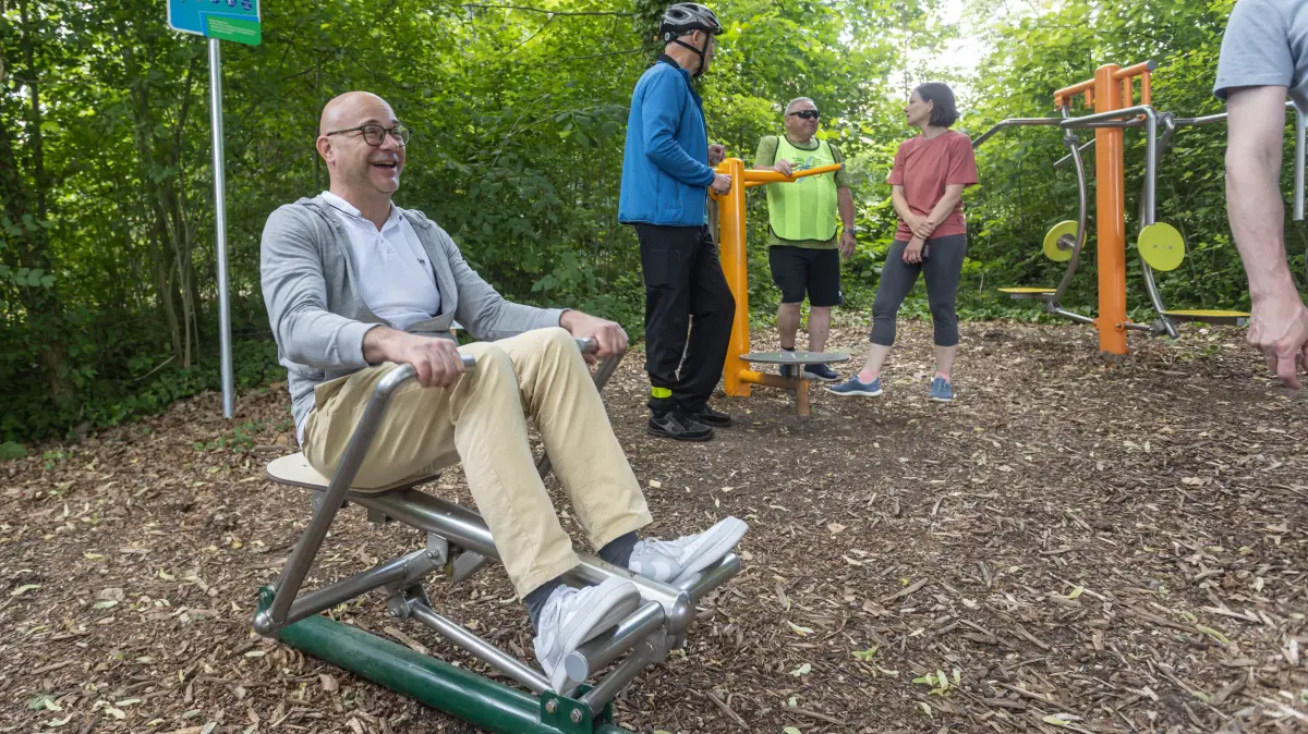 In Rosengarten wurden die Radler mit den meisten Sportgeräten und einem üppigen Buffett empfangen.