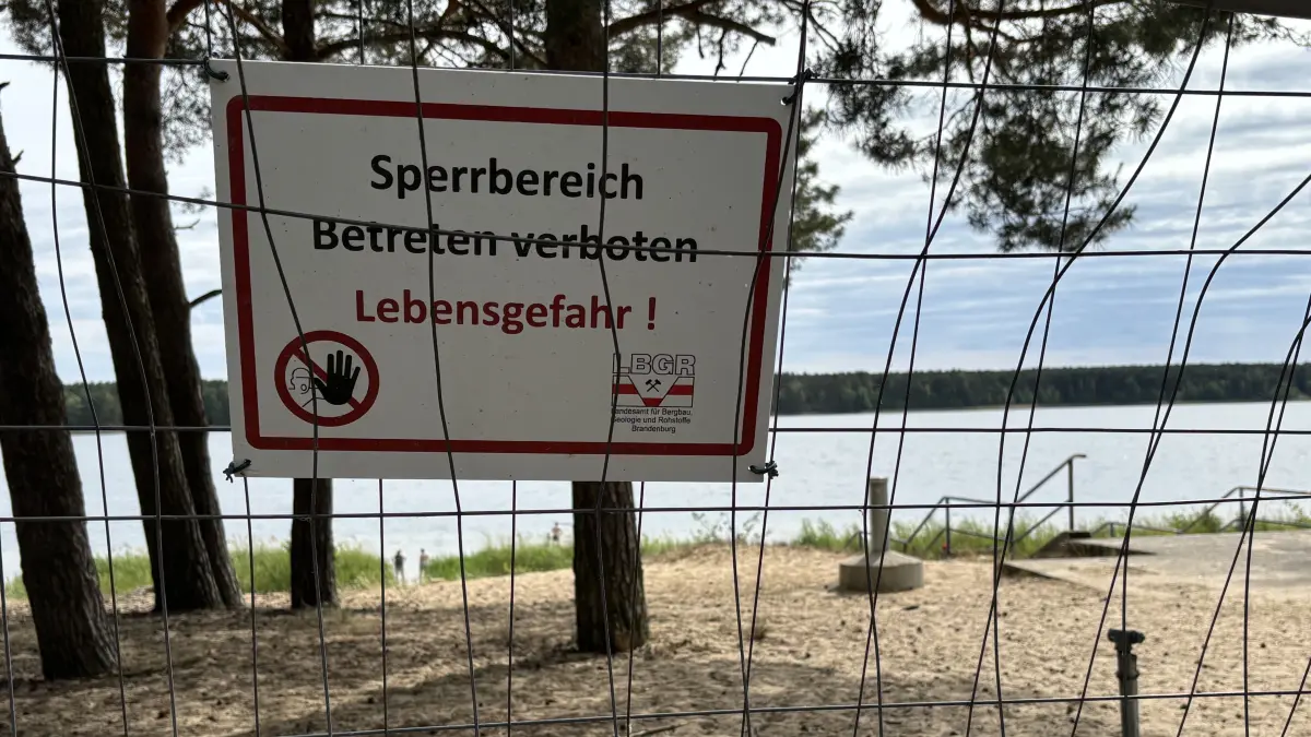 Eigentlich ist es auch an diesem Abschnitt des Helenesees verboten, den Strand zu betreten und dort zu baden. Trotzdem waren am Sonntag (31.5.) zahlreiche Menschen am Oststrand.
