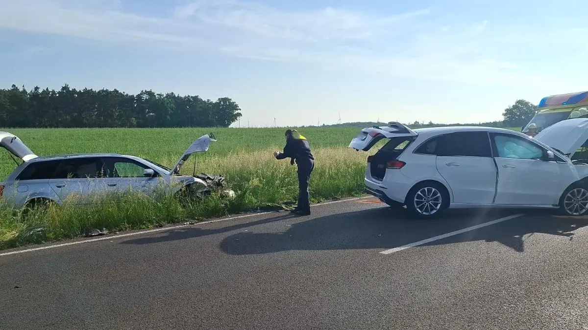 Unfall auf der B1 bei Seelow: Für mehrere Stunden war die B1 am 1. Juni gesperrt. Das war der Grund.
