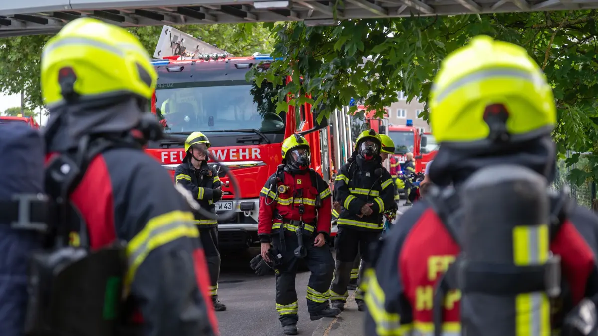 Einsatzkräfte aller drei Ortswehren aus Hoppegarten waren im Einsatz.