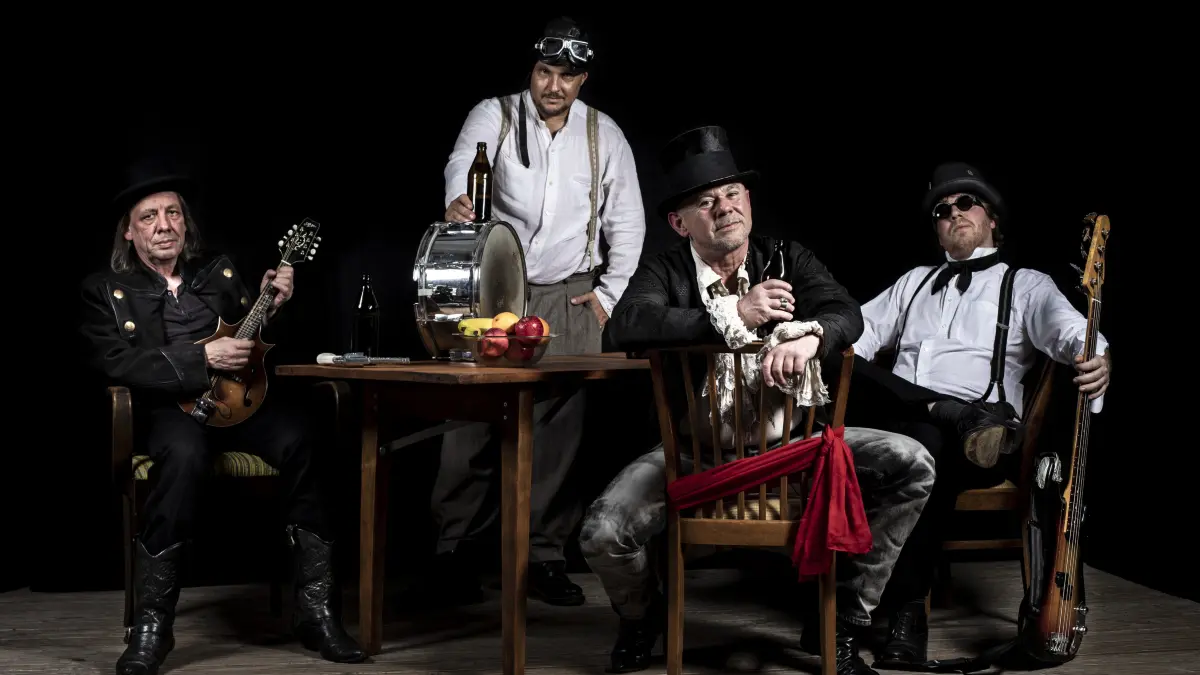 Überlebende des Punk: NoRMAhl gehören zu den Pionieren ihres Genres in Deutschland. Die Band hat nie den ganz großen Durchbruch geschafft, begeistert aber bis heute eine treue Fangemeinde.