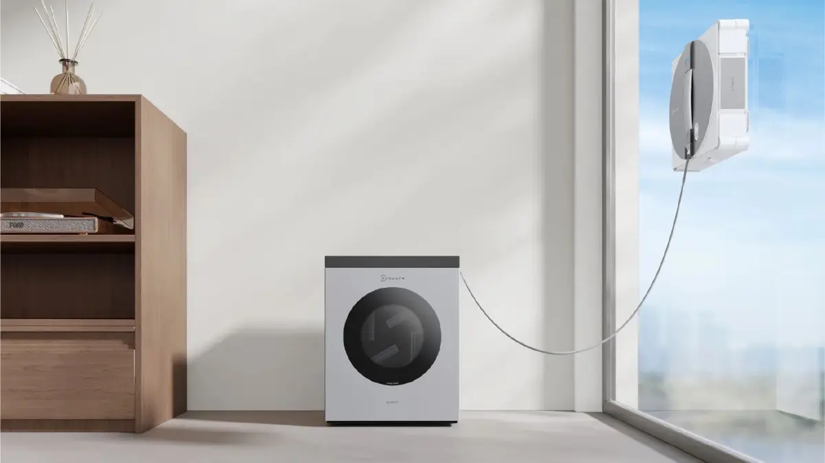 Ecovacs WINBOT W3 OMNI. Saubere Sache. Der Putzroboter hinterlässt weder am Fenster noch am Fußboden Spuren seiner Reinigungstätigkeit.