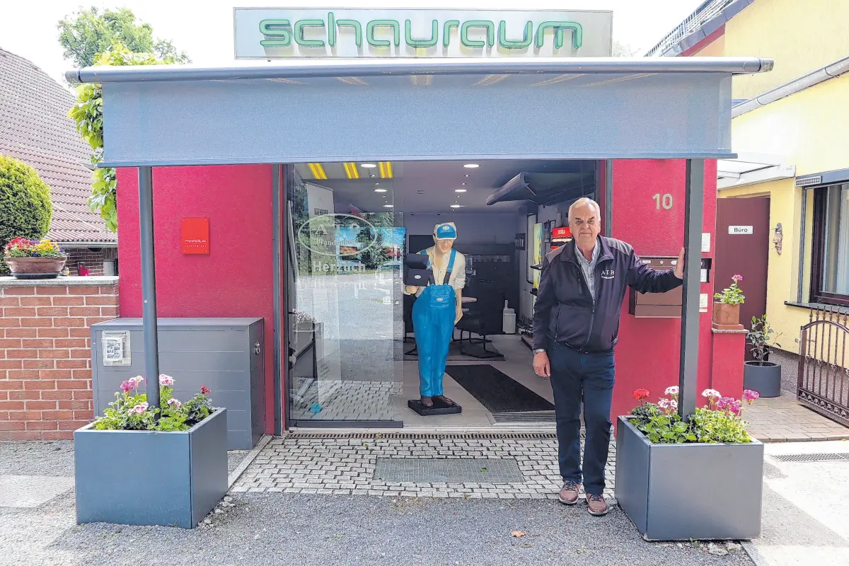 Interessierte Kunden können sich im Schauraum beim Firmensitz in Lossow einen ersten Eindruck verschaffen.