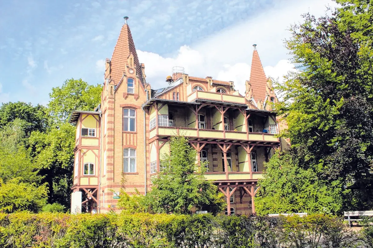 Zentrale für die ausschwärmenden PC-Teams: der Altbau der Hospiz-Zuhause-Mannschaft
