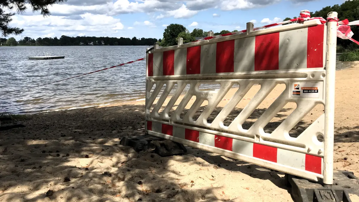 Müllrose. Großer Müllroser See. Freibad. Sperrung des Strandes wegen gefährlicher Gegenstände im Sand. 07.06.2026 Foto: Frank Groneberg