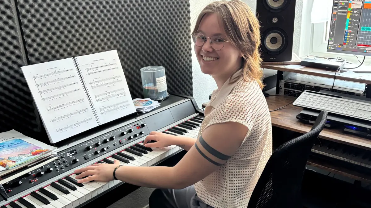 Al Titzki aus Eisenhüttenstadt hat ein Hör-Musical geschrieben und mit einem Team aufgenommen