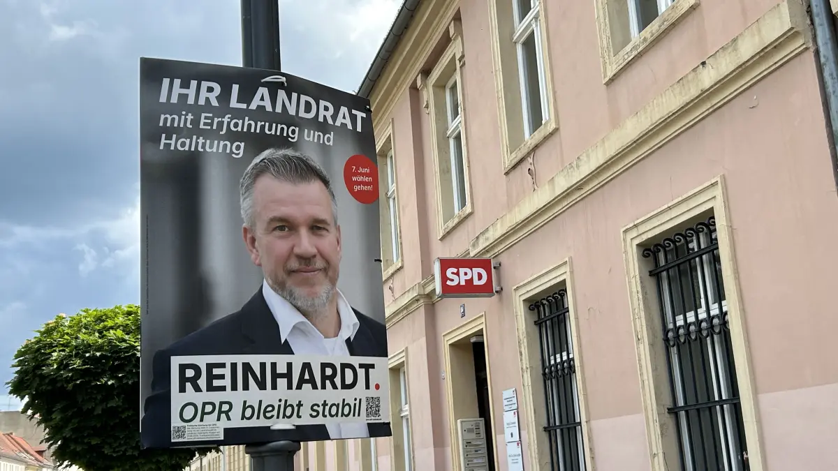 Amtsinhaber Ralf Reinhardt (SPD) war bei der Landratswahl in OPR anfangs so gar nicht im Sinne von CDU und der Linken. Gibt es bei der Stichwahl zwischen SPD und AfD nun einen Sinneswandel?