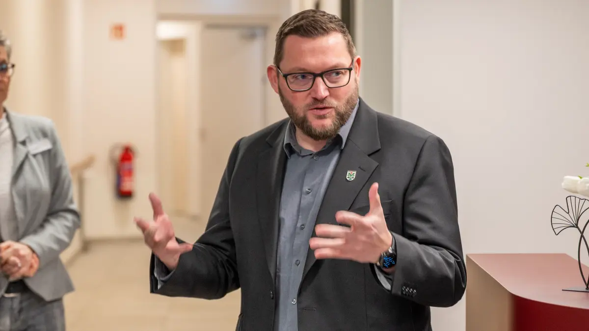 Rückkehr aus dem Krankenlager: Eberswaldes Bürgermeister Götz Herrmann hat angekündigt, demnächst seine Dienstgeschäfte wiederaufzunehmen.