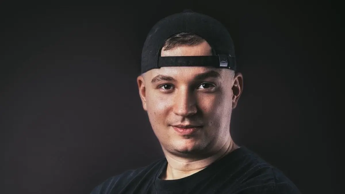 Der DJ und Produzent Tiefundton ist seit 2019 in der Techno-Szene aktiv und konnte sich überregional einen Namen machen. Jetzt kommt er nach Wriezen.