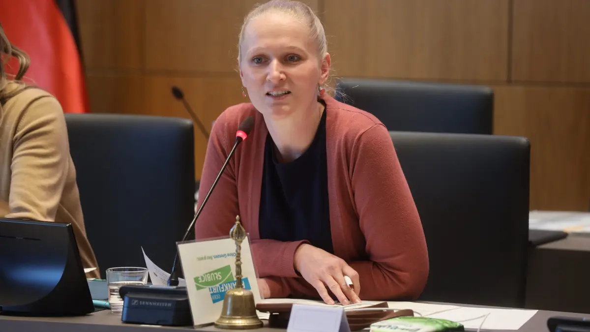 CDU-Politiker Désirée Schrade in der Sitzung der Stadtverordnetenversammlung Frankfurt (Oder) im Februar 2026.