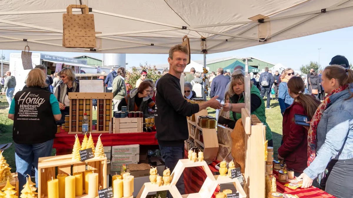 Regionalmarkt: Regionalmarkt zum Tag der Regionen: