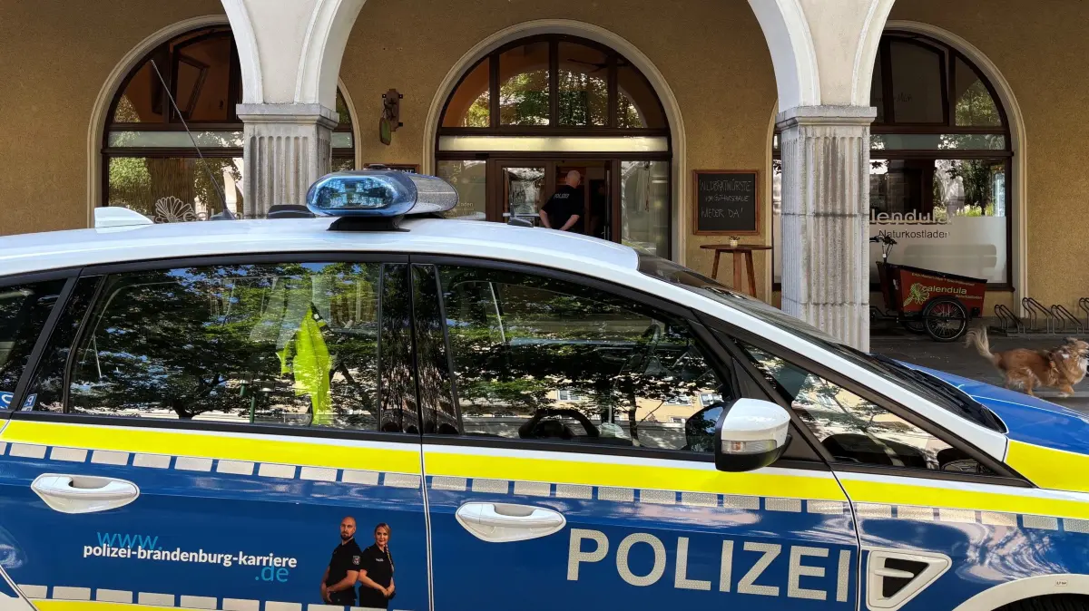 Überfall in Eisenhüttenstadt in der Erich-Weinert-Allee
