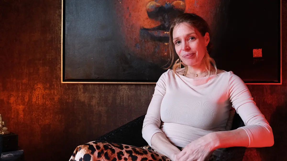 Daniela Pflug ist Tantra-Masseurin und gilt damit seit 2017 als Prostituierte. Dabei sollten Tantra-Massagen und Sex oder Prostitution klar voneinander abzugrenzen sein.