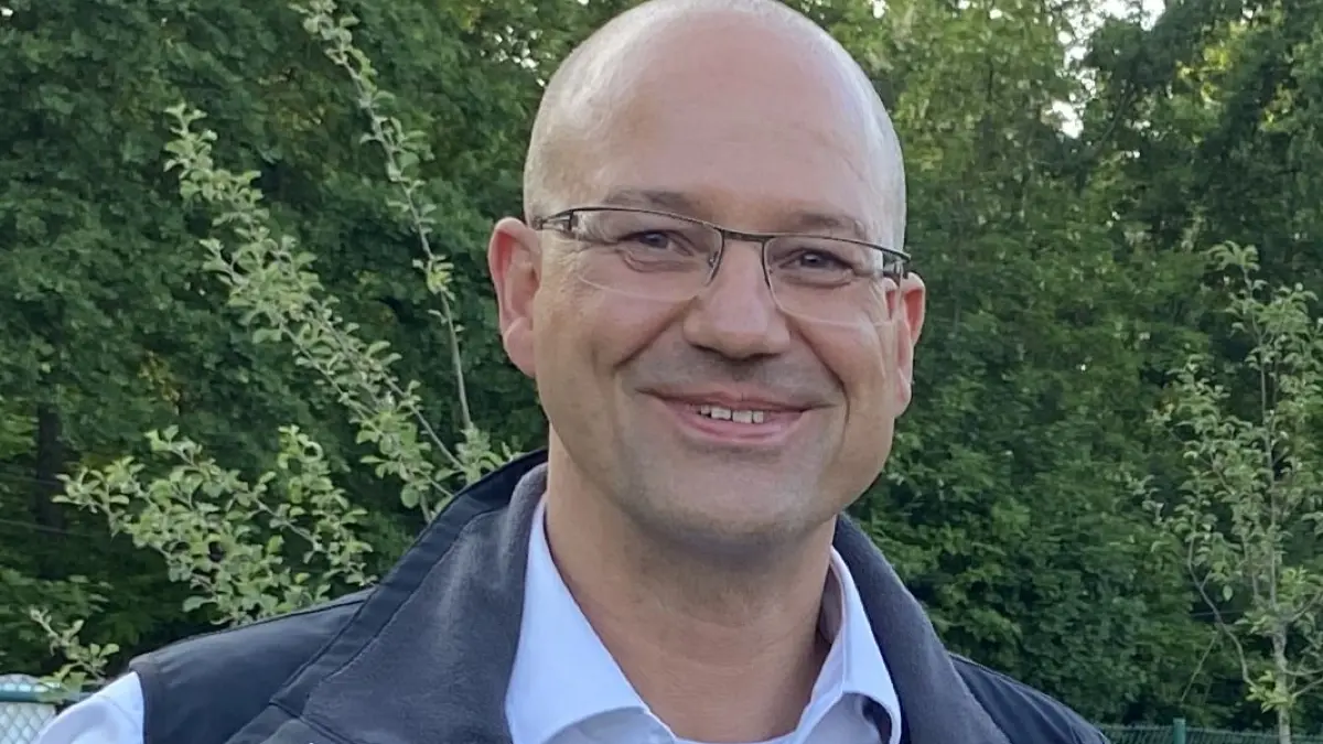 Olaf Goebel trat am 1. Januar 2026 seinen Posten als Geschäftsführer der Bad Saarow Kur GmbH an. Jetzt ist er von seinem Posten freigestellt.